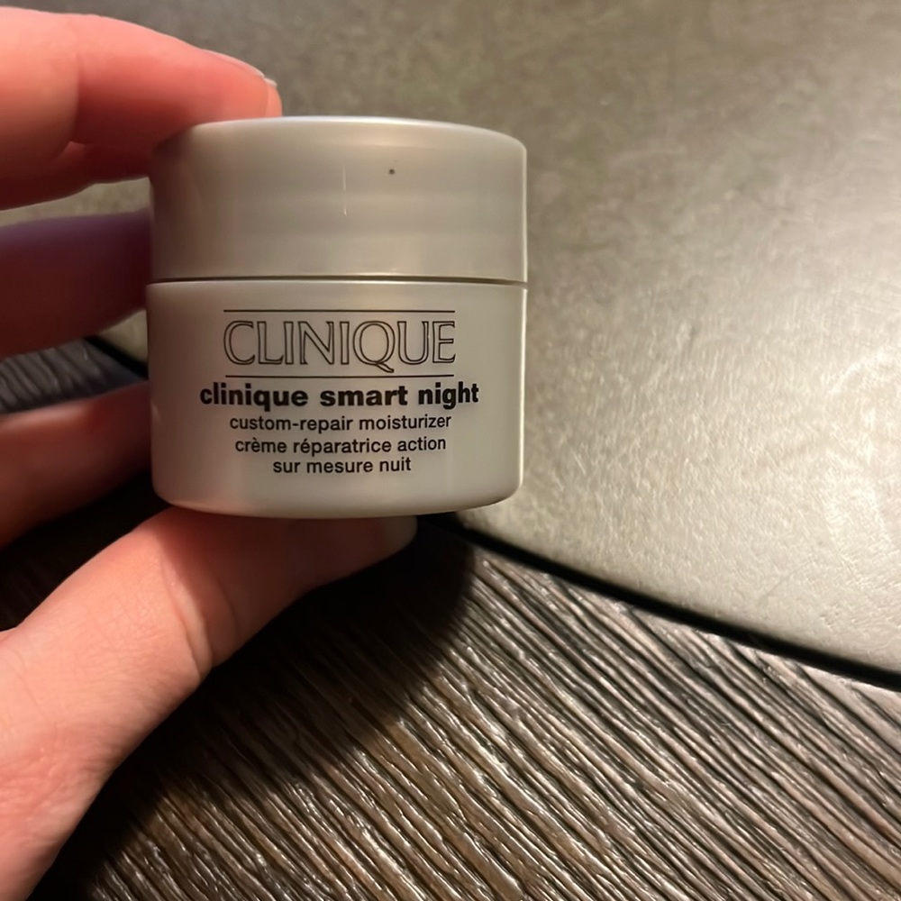 Clinique smart night